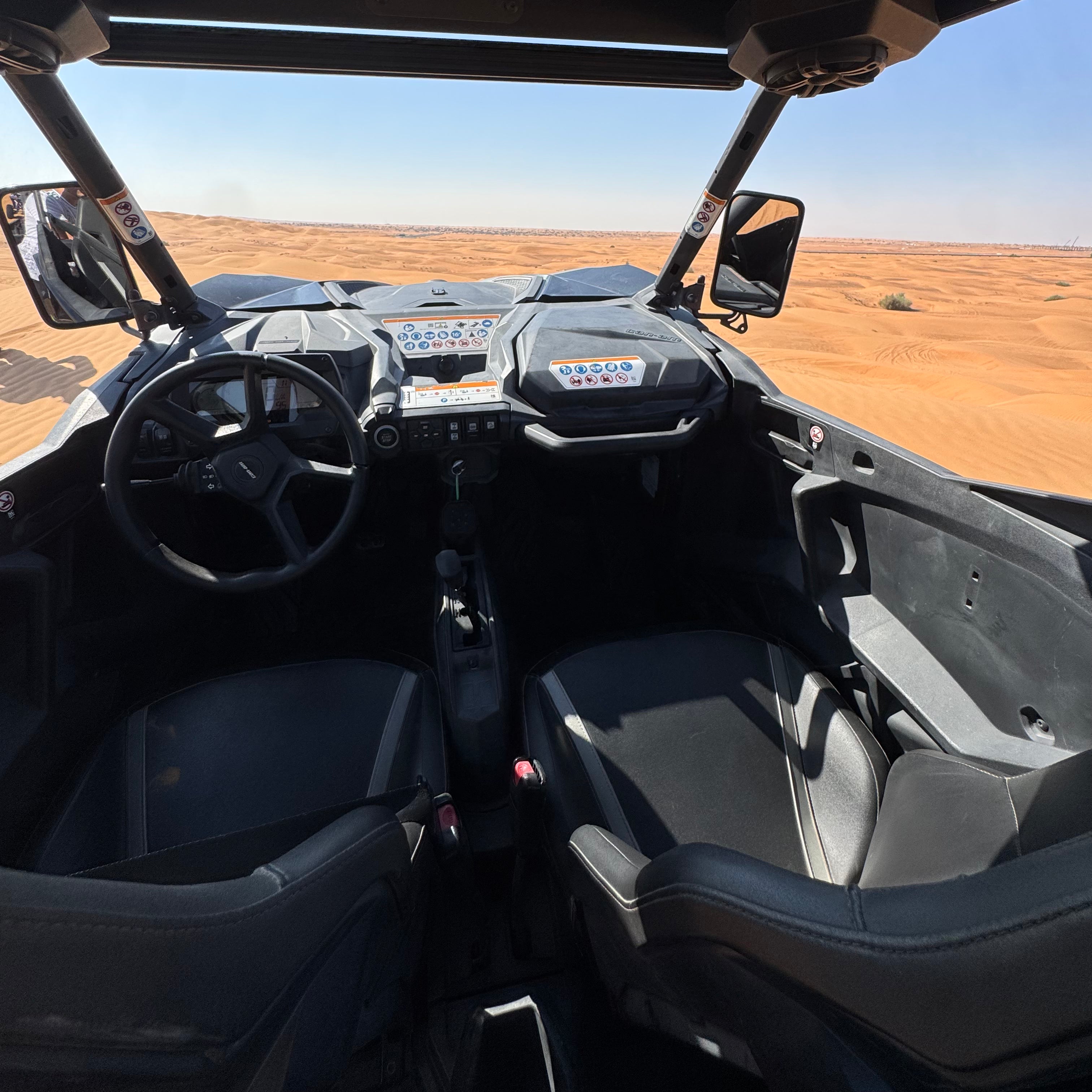 Can-Am Maverick Sport (4 places)