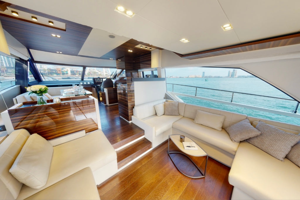 Ferretti 670 67ft - LUXURY YACHT