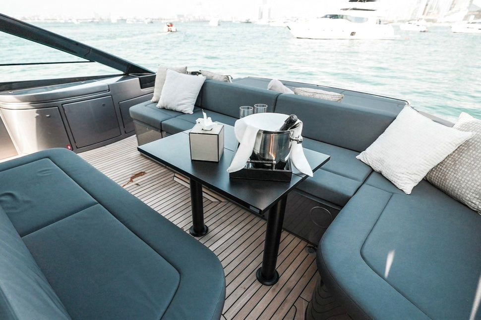 Pershing 5X Shark 54 ft - LUXURY YACHT