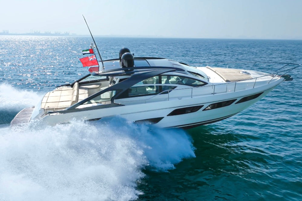 Pershing 5X 54 ft - LUXURY YACHT