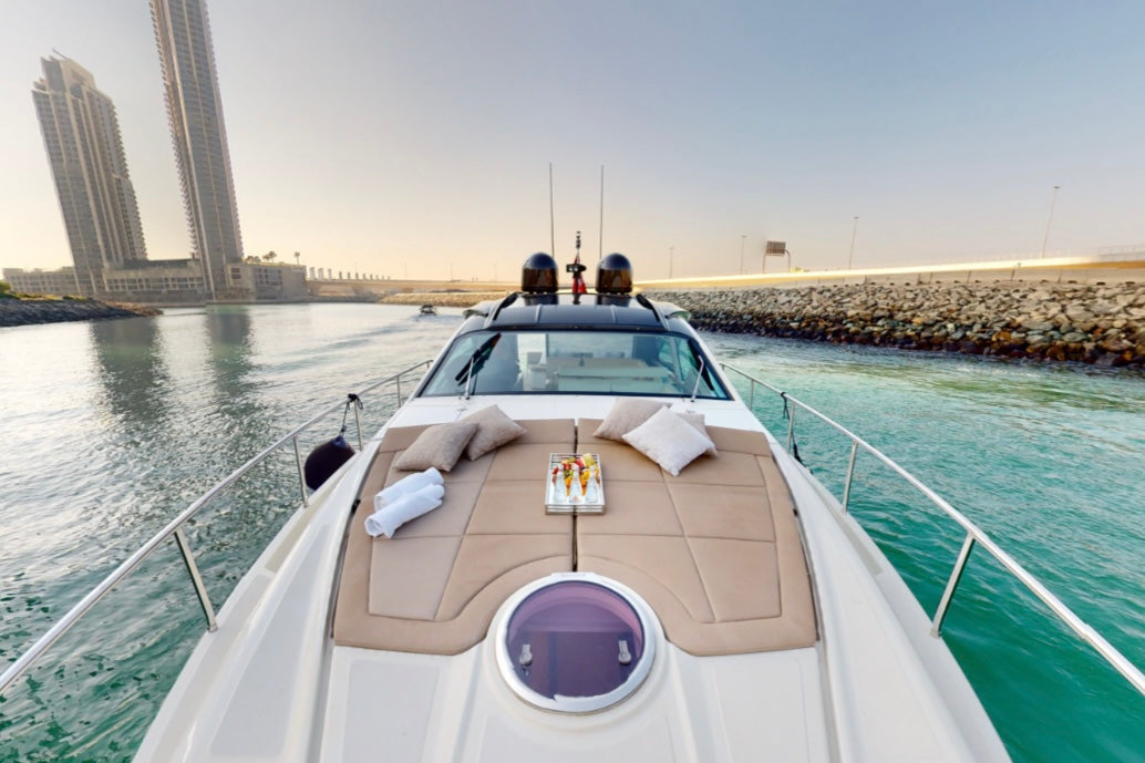 Pershing 5X 54 ft - LUXURY YACHT