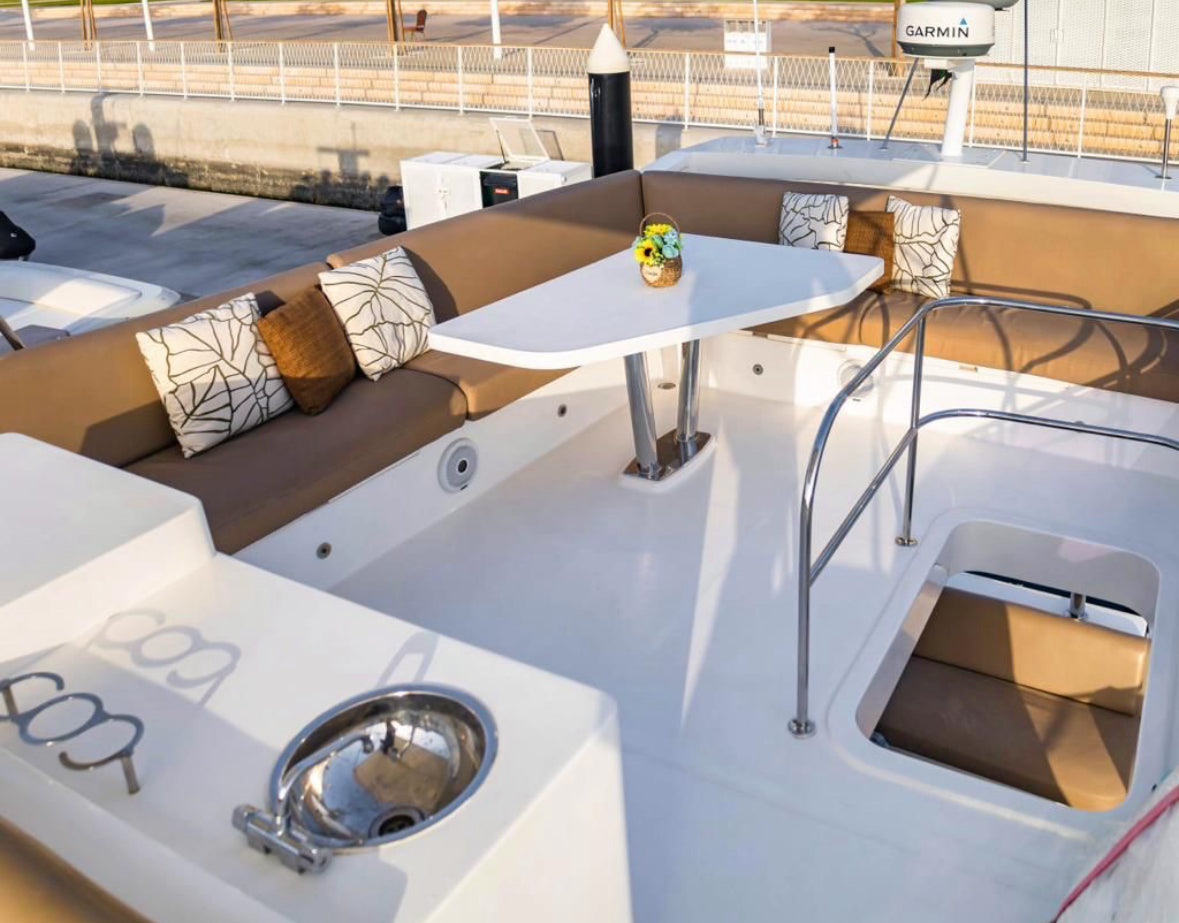 Majesty 48 ft
